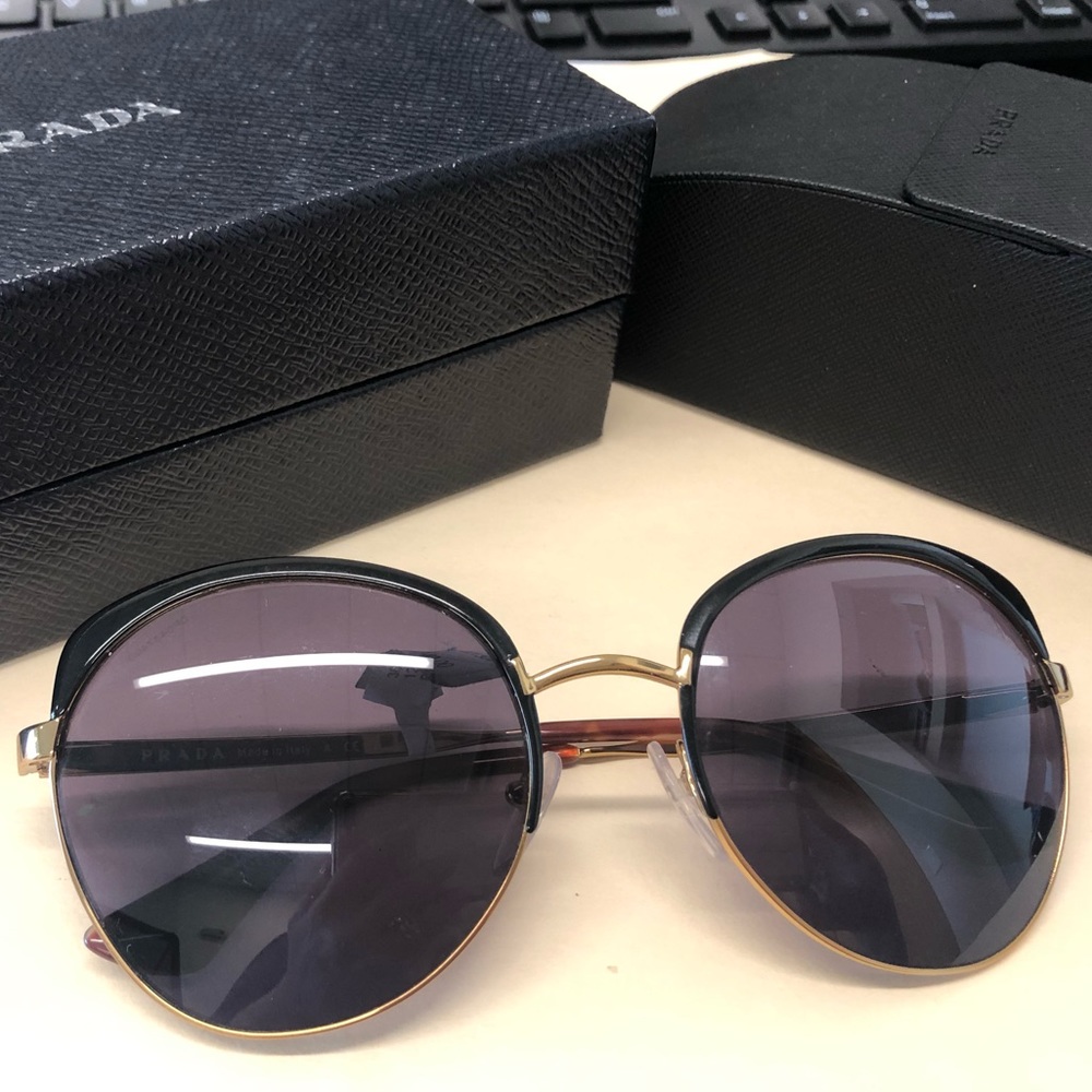 NIB PRADA CAT EYE SUNGLASSES